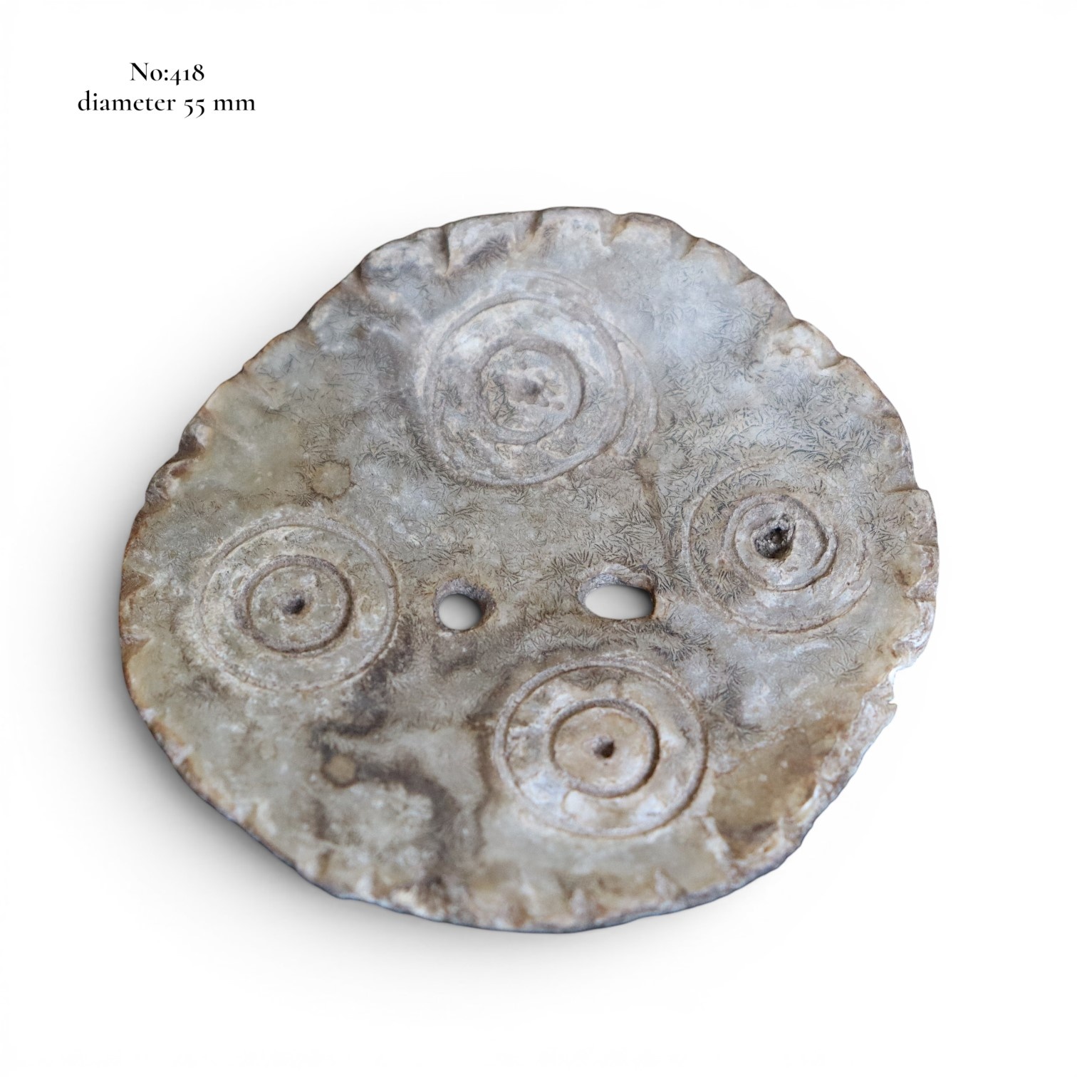 antik Vintage- Knöpfe aus handgeschnittenem Muschelhorn aus Gilgit im Swat-Tal in Nordpakistan  - Copy