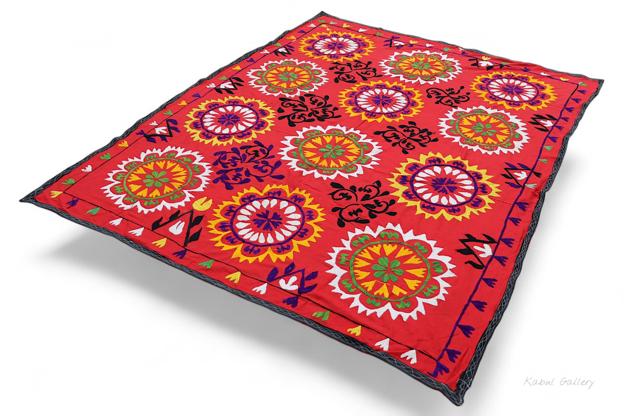 200x155  cm Hand Embroidered suzani from Uzbekistan.Tablecloth, Wall hanging, Bedspread,Bedcover No. UZ26/1