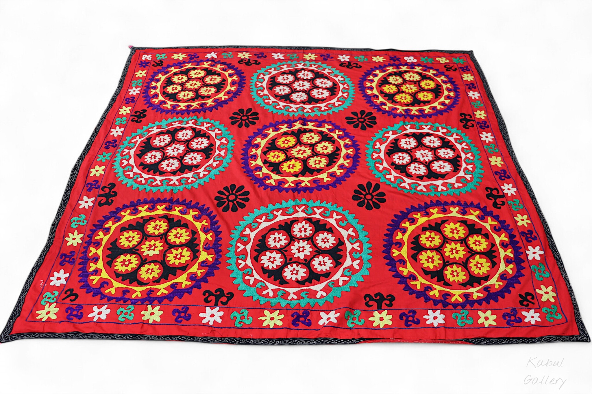 185x178  cm Hand Embroidered suzani from Uzbekistan.Tablecloth, Wall hanging, Bedspread,Bedcover No. UZ26/ 2