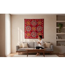 185x178  cm hand bestickte  Suzani Stickerei aus Uzbekistan  Nr:UZ26/ 2