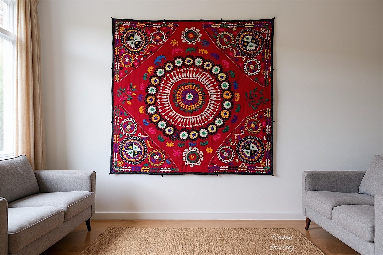 192x192  cm hand bestickte  Suzani Stickerei aus Uzbekistan  Nr:UZ26/ 3