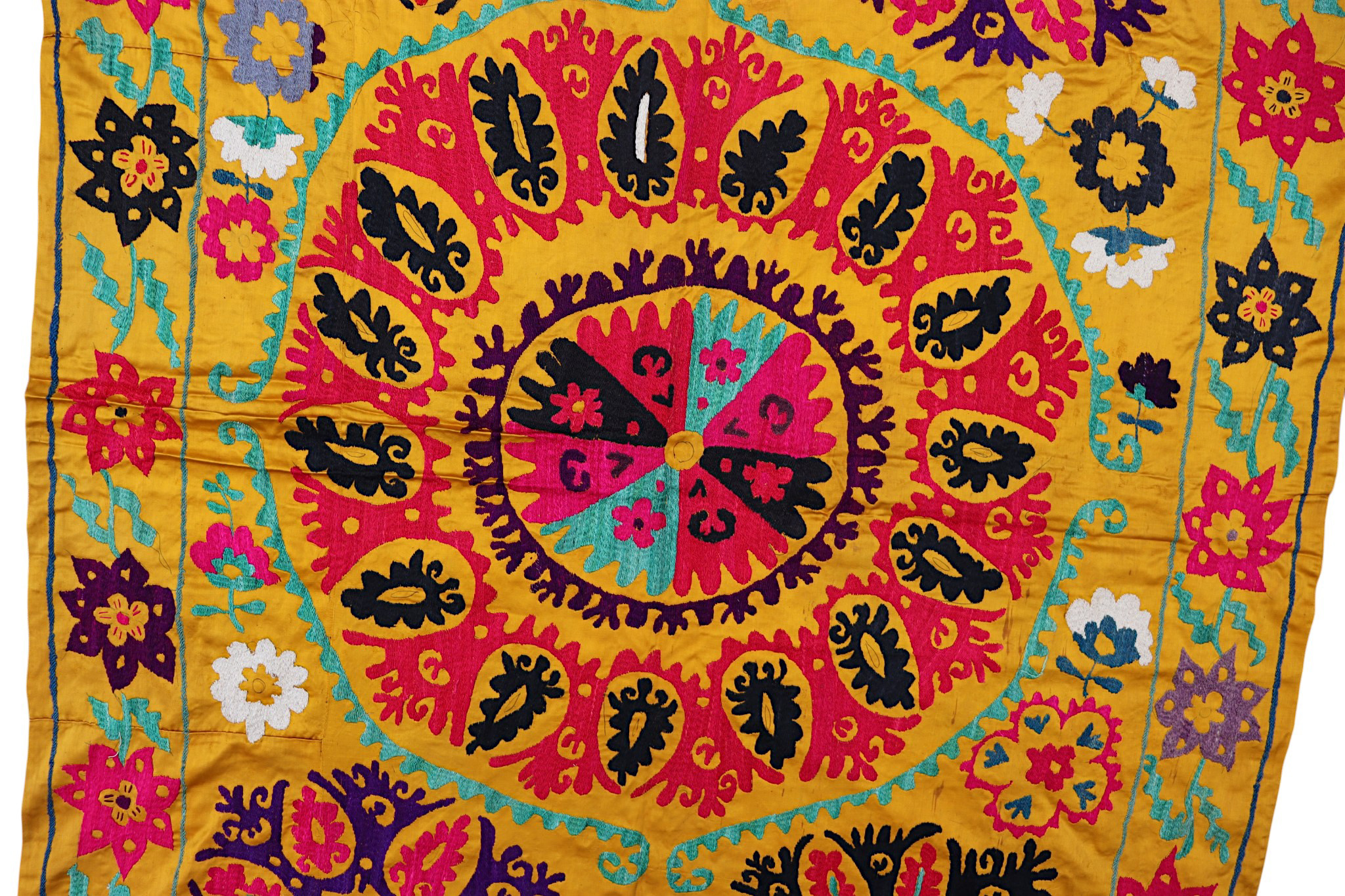 195x140  cm hand bestickte  Suzani Stickerei aus Uzbekistan  Nr:UZ26/ -5