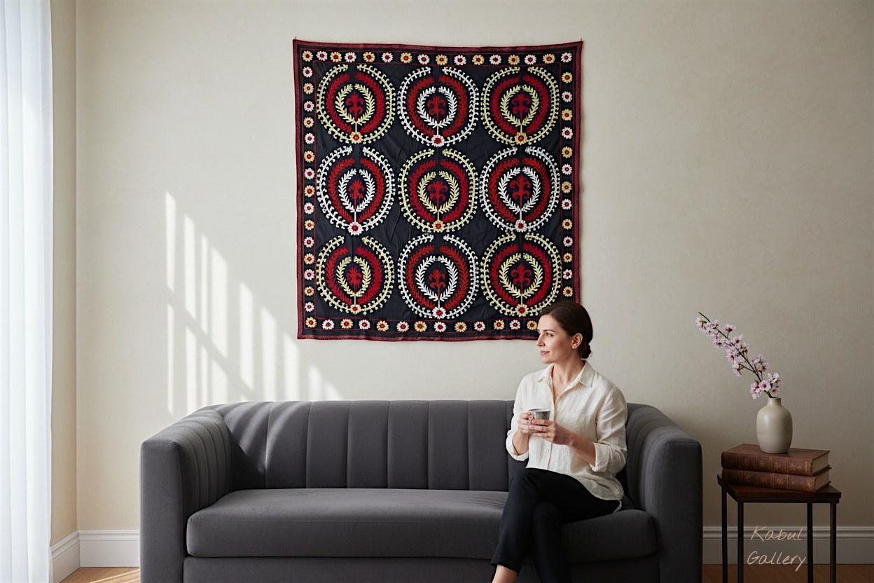 200x190 cm hand bestickte  Suzani Stickerei aus Uzbekistan  Nr:UZ26/ 8