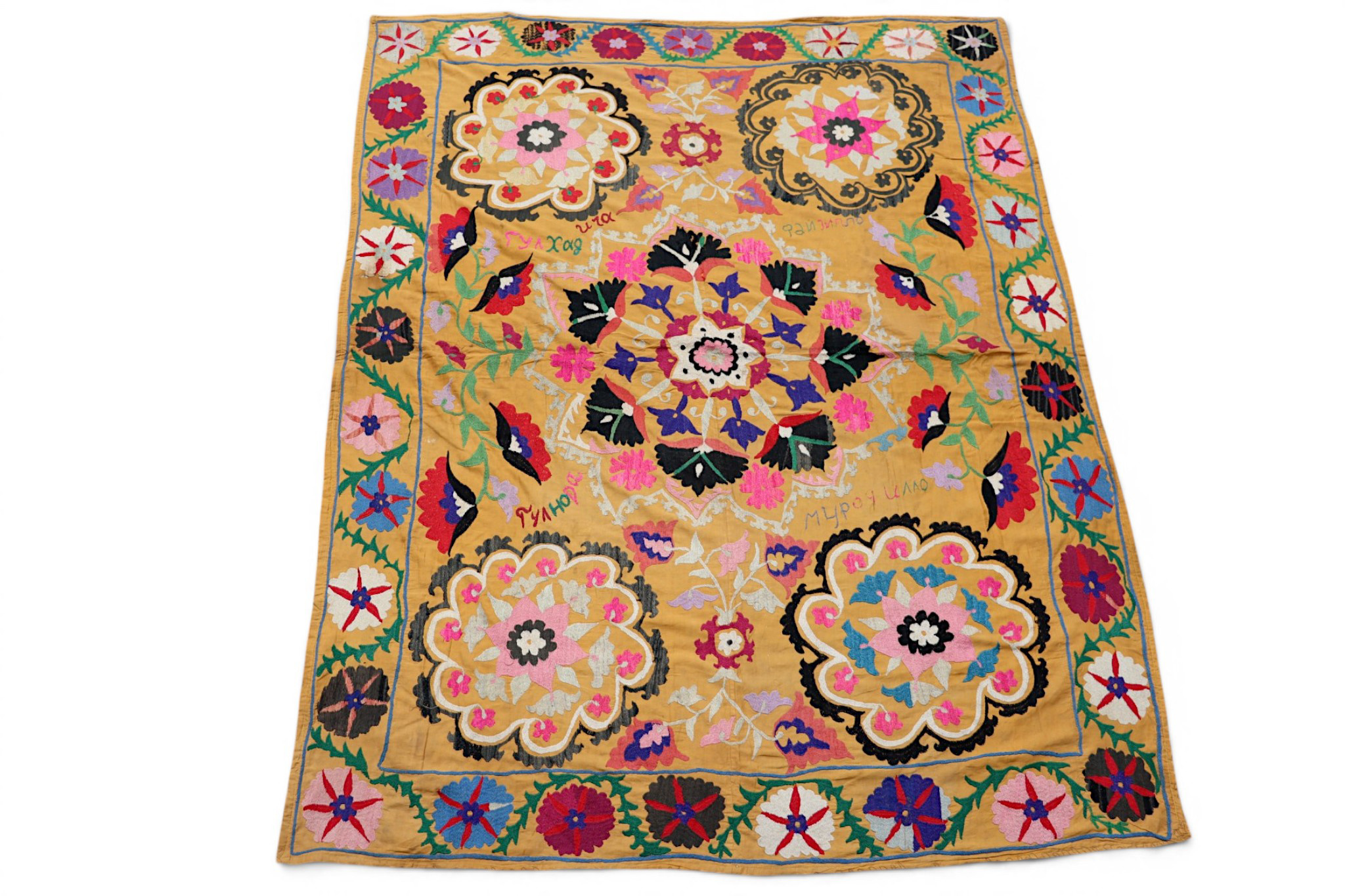 190x147  cm hand bestickte  Suzani Stickerei aus Uzbekistan  Nr:UZ26/ 9