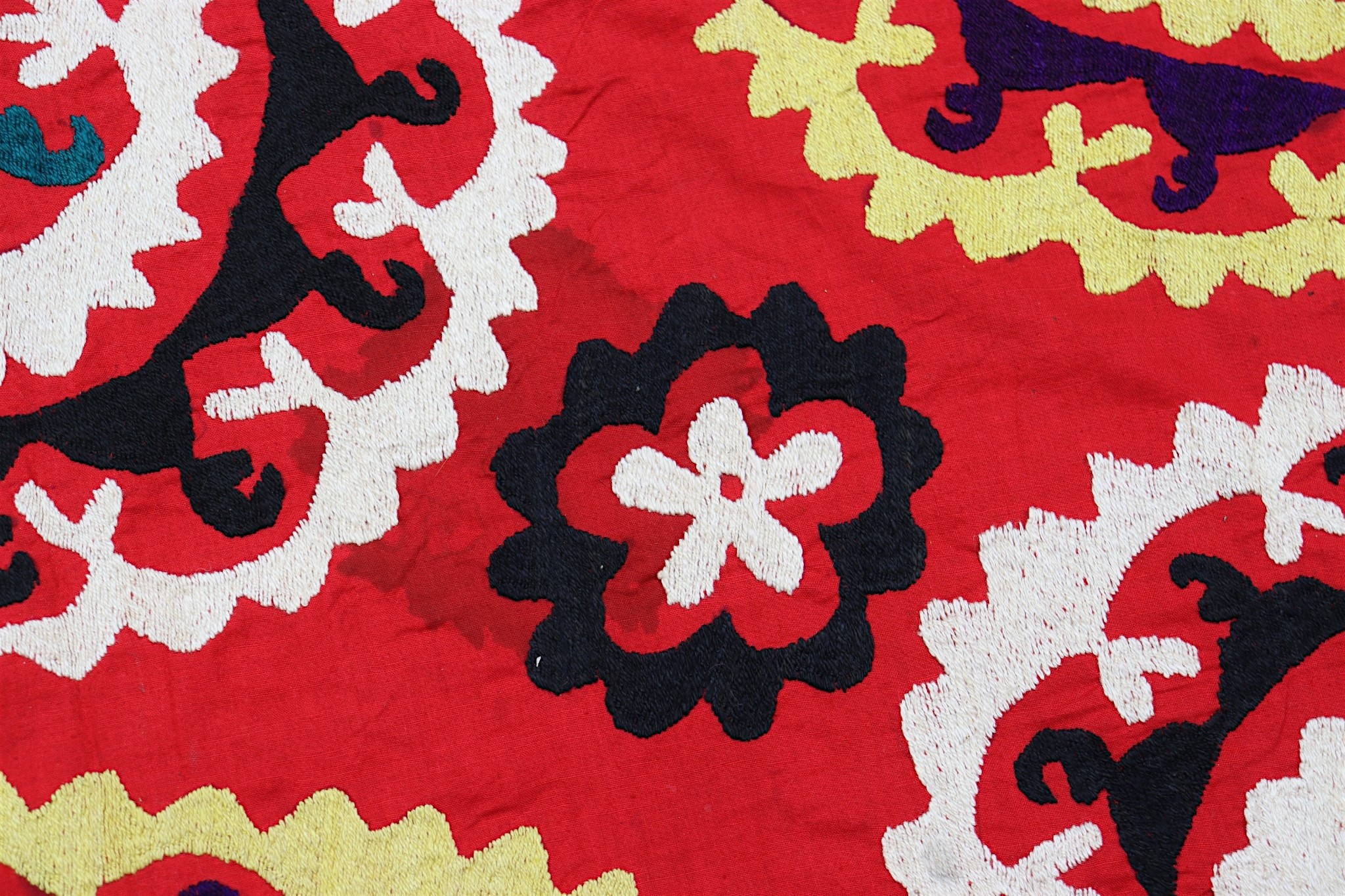 245x155  cm Hand Embroidered suzani from Uzbekistan.Tablecloth, Wall hanging, Bedspread,Bedcover No. UZ26/13