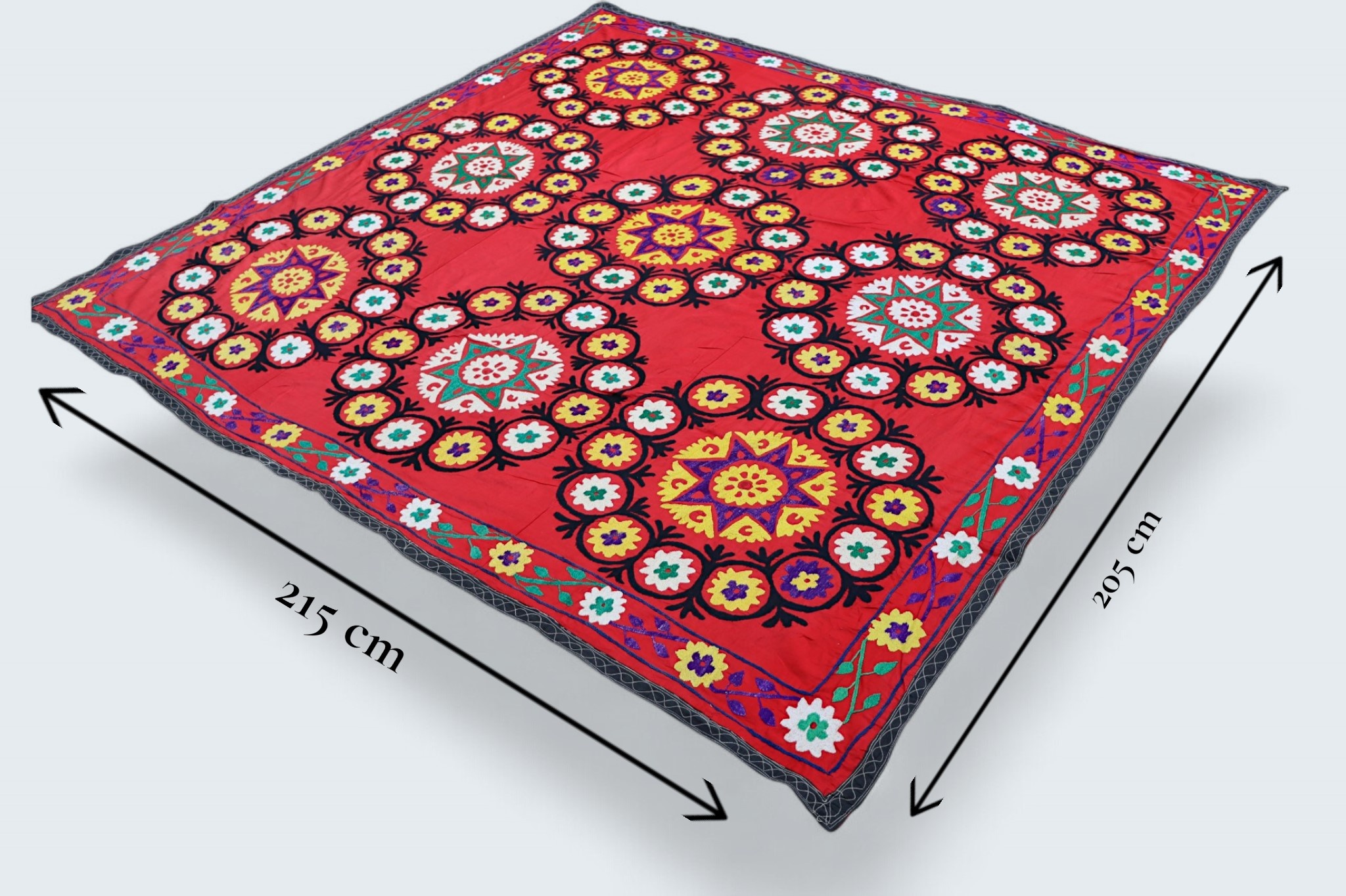 215x205  cm Hand Embroidered suzani from Uzbekistan.Tablecloth, Wall hanging, Bedspread,Bedcover No. UZ26/15