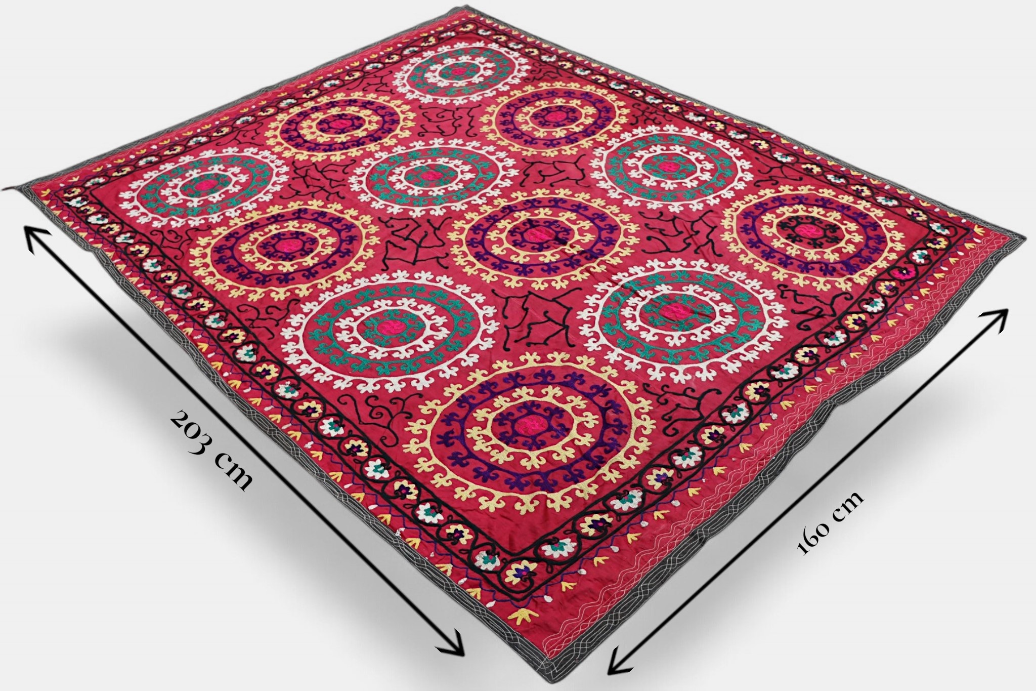 203x160  cm Hand Embroidered suzani from Uzbekistan.Tablecloth, Wall hanging, Bedspread,Bedcover No. UZ26/ 17
