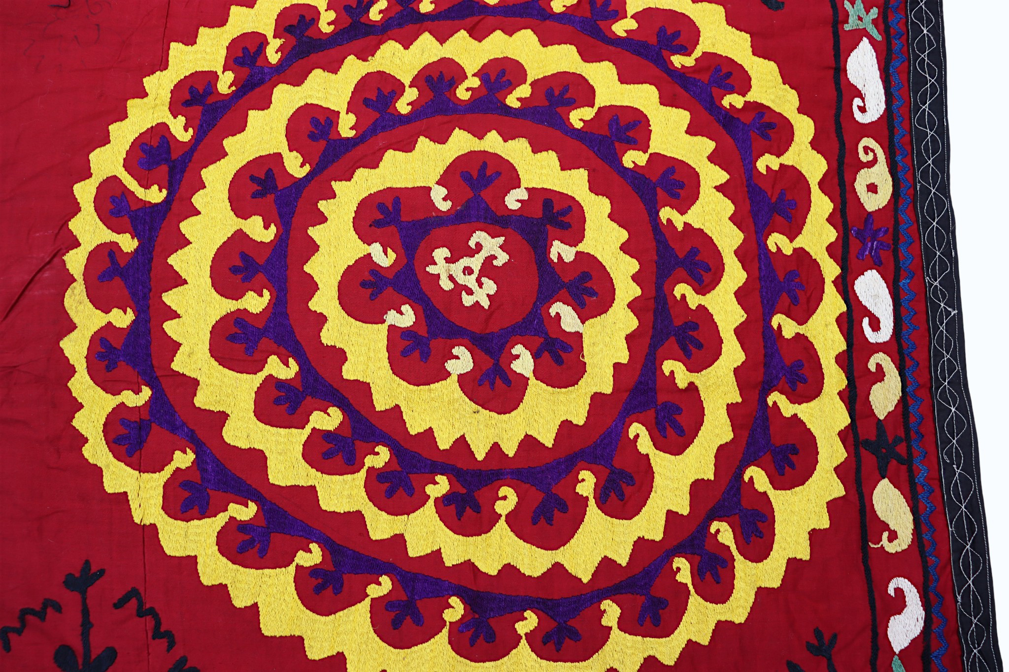 202x195  cm hand bestickte  Suzani Stickerei aus Uzbekistan  Nr:UZ26/ 18