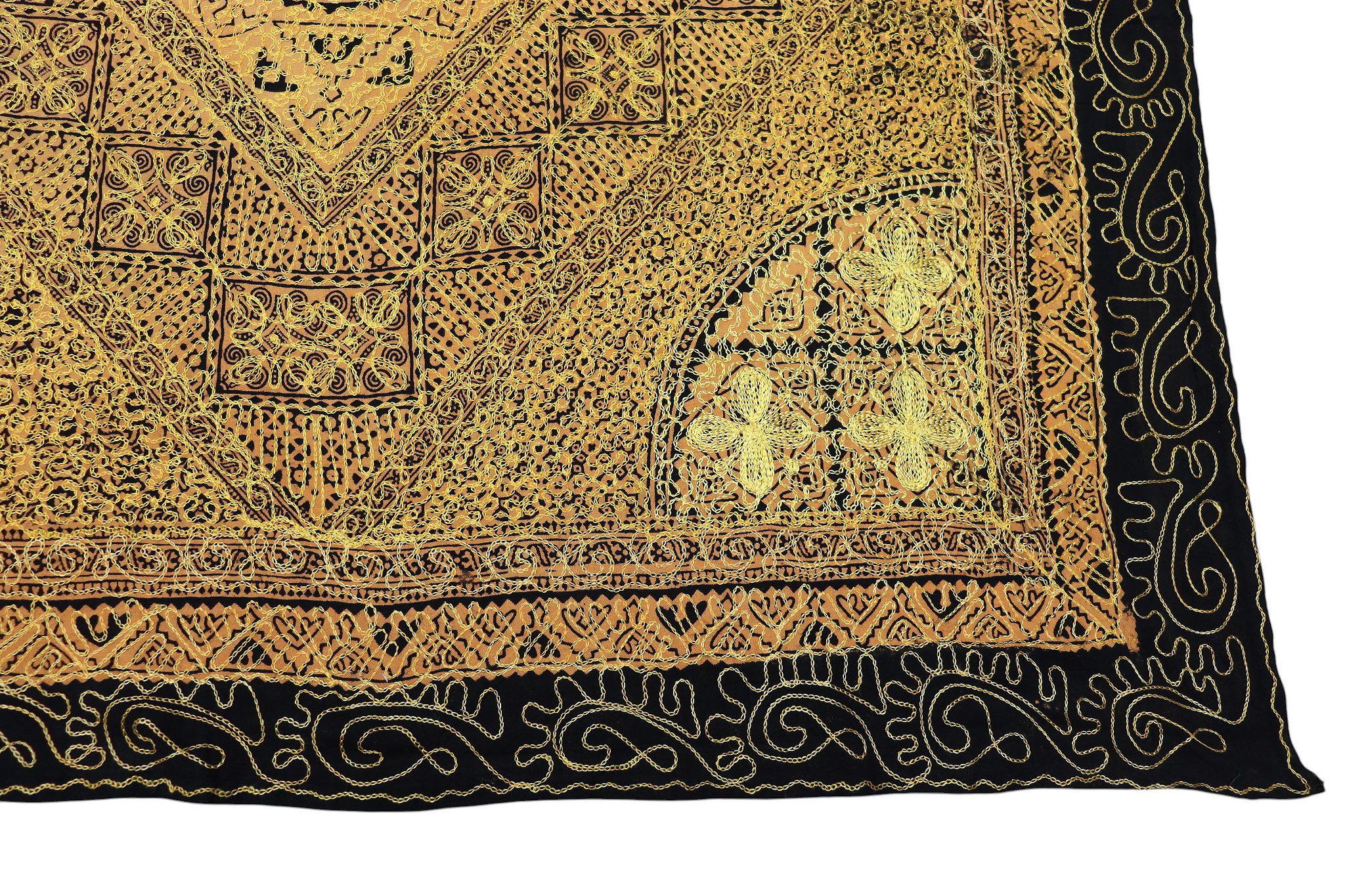 220x205 silk hand embroidered Bed coverlet bedspread sofa cover 26/19