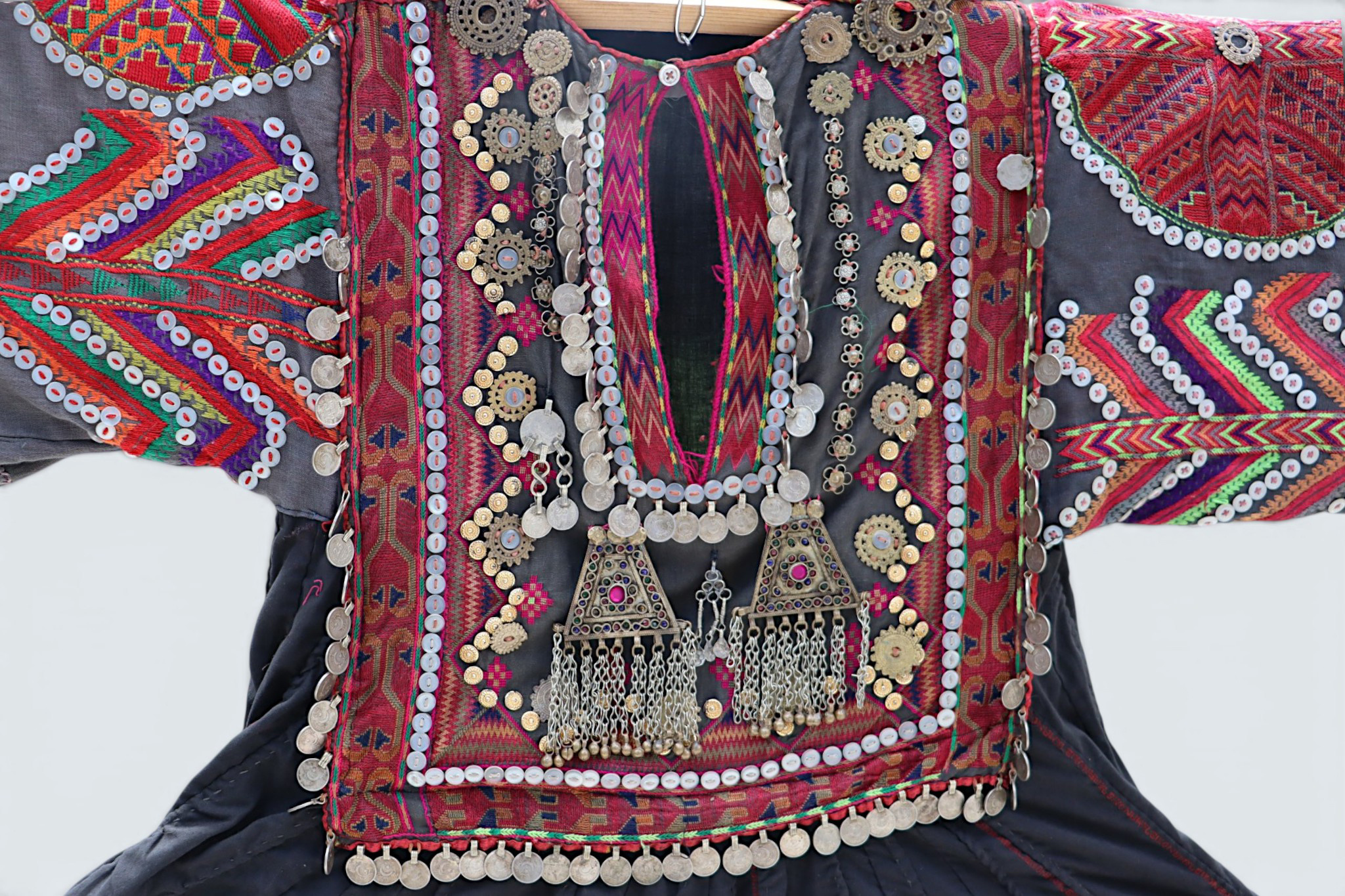 antique original Pakistan Afghanistan nuristan kohistan swat Woman embroidered Dress jumlo No:WL26A