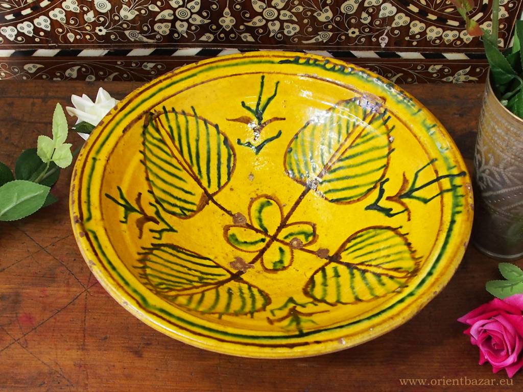 antik handgefertigt Keramik Teller aus Swat-Tal Pakistan und Südafghanistan