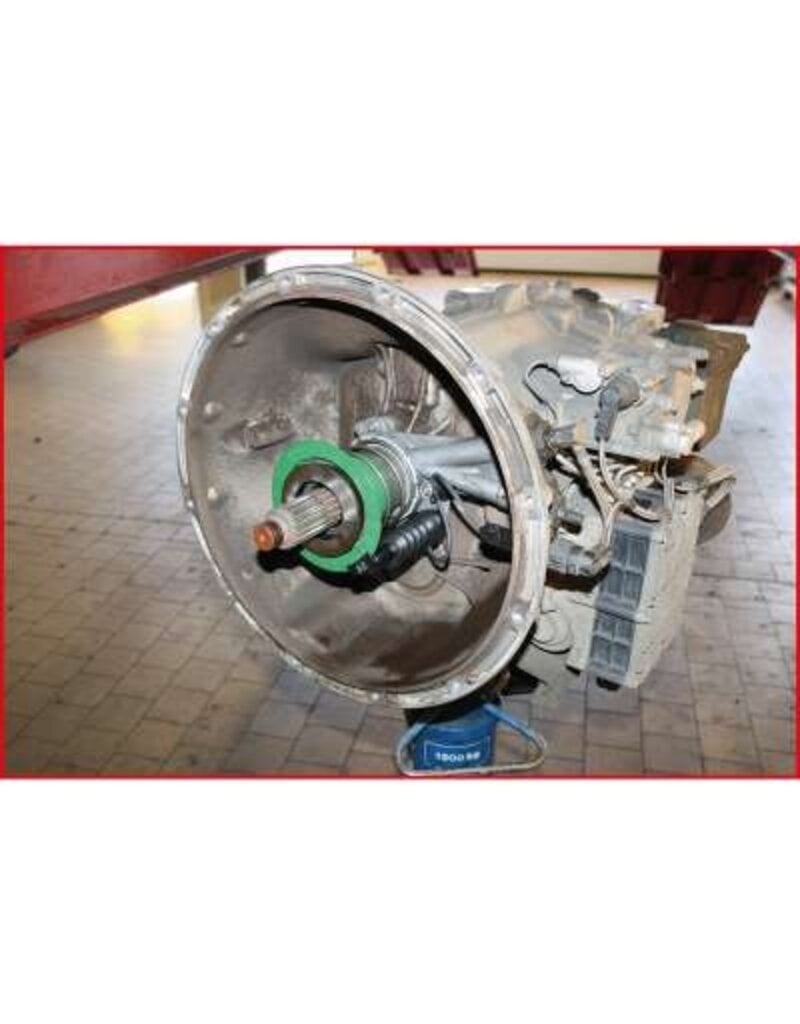 KS TOOLS Set universele centreerdoorns voor koppelingen voor bedrijfswagens, 6-dlg - 150.2450