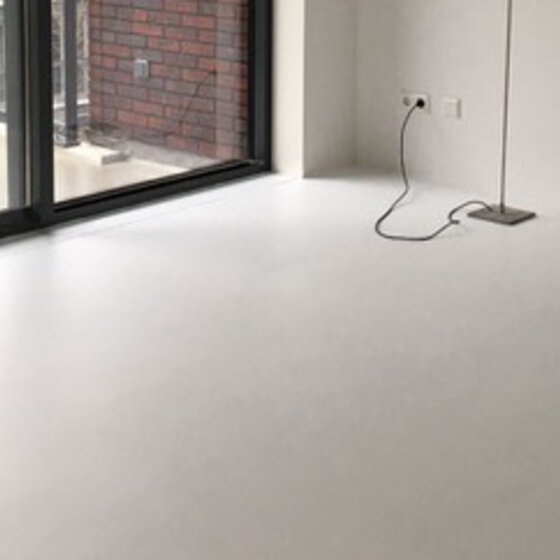Cementdekvloer in nieuwbouw Cementdekvloer in nieuwbouw