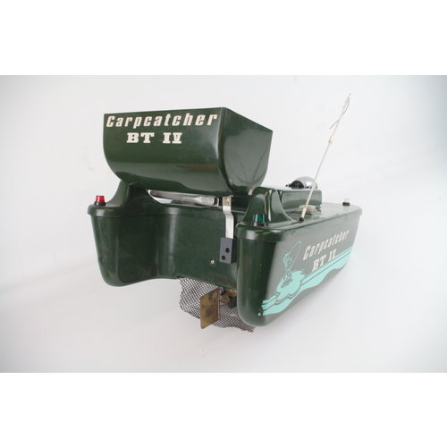 Schrijver carp catcher BT IV bait boat + fishfinder