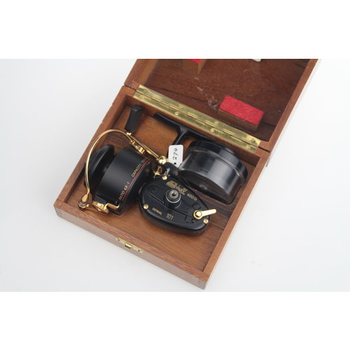 Mitchell 400 G serial 101 | nieuw in box | molen + reserve spoel