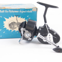 Spinning reel S-35 | made in Japan | spinning reel + box