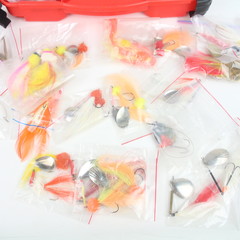 Tacklebox met handgemaakte spinners