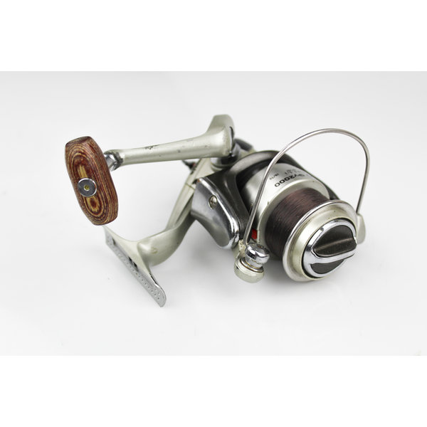 Simago GY2000  spinning reel + spare spool - CV Fishing
