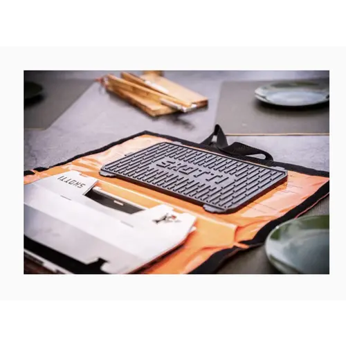 Skotti Skotti Cast Iron Baking Tray