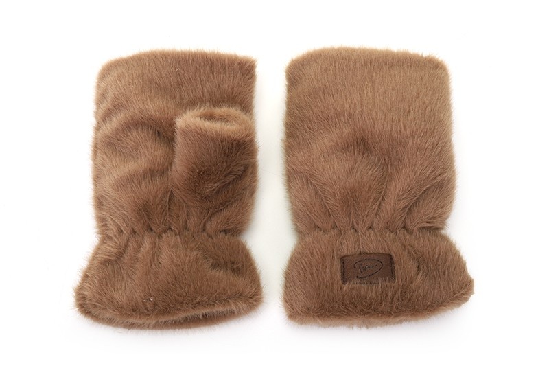 I'm Dutch Vingerloze wanten Are taupe