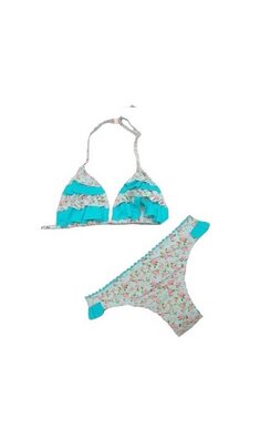 bikini met roze bloemetjes en turquoise ruches