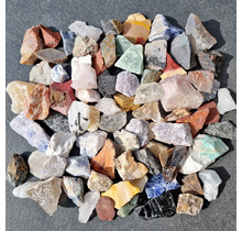 Rough gemstones +/- 80 pieces in a 1,8 KG bag