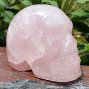 Rozenkwarts skull 8 cm en 520 gram