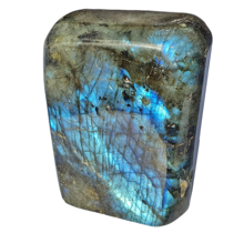 Labradorite stand, 580 grams