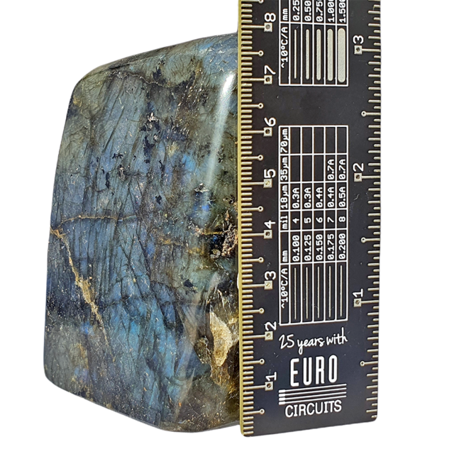 Labradoriet staander, 580 gram