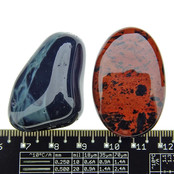 Mahagoni und Spinnennetzobsidian, vulkanisches Glas Mahagoni und Spinnennetzobsidian, vulkanisches Glas