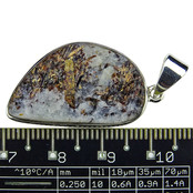 Mooie naaldkristallen uit Groenland