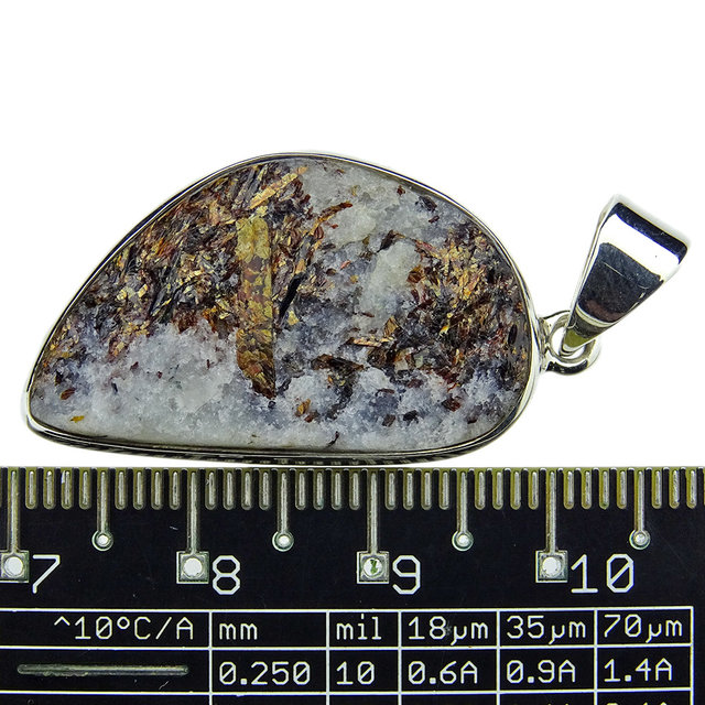 Wunderschöne Nadelkristalle aus Grönland