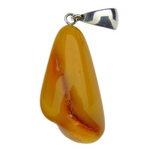 Beautiful pendant of baltic amber