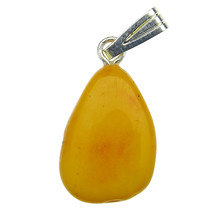 Beautiful pendant of baltic amber