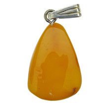 Beautiful pendant of baltic amber