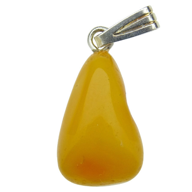 Mooie hanger van baltisch barnsteen Mooie hanger van baltisch barnsteen