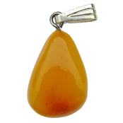 Beautiful pendant of baltic amber