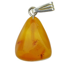 Beautiful pendant of baltic amber