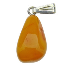 Beautiful pendant of baltic amber