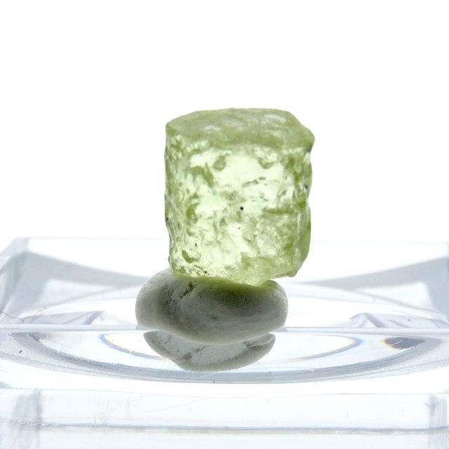 Clear yellow gemstone quality lemon apatite Clear yellow gemstone quality lemon apatite