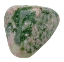 Diopside tumble stone