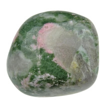 Diopside tumble stone