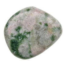 Diopside tumble stone
