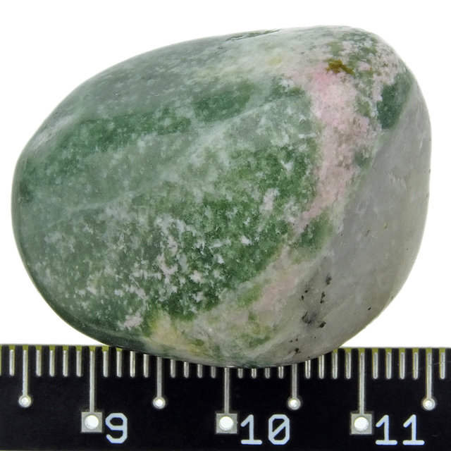 Diopside tumble stone
