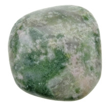 Diopside tumble stone