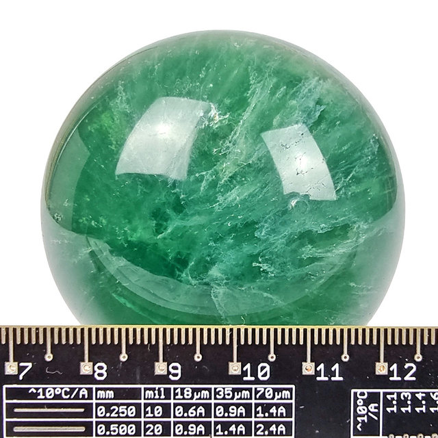 Schöne Fluoritkugel aus China