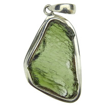 Moldavite pendant in silver 5.5 grams