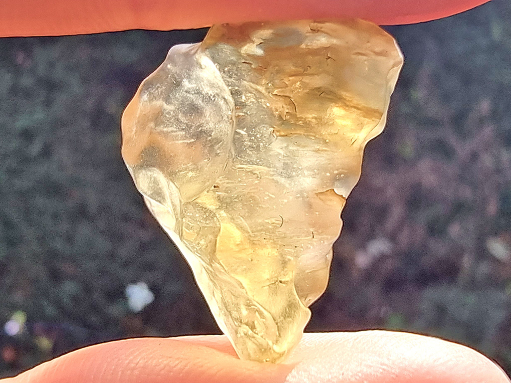 Gold tektite Libyan glass