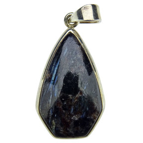 Arfvedsonite silver pendant