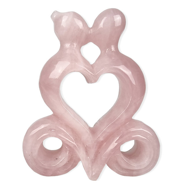 Rozenkwarts hart sculptuur, afmeting 7,5 x 3 x 10 cm Rozenkwarts hart sculptuur, afmeting 7,5 x 3 x 10 cm